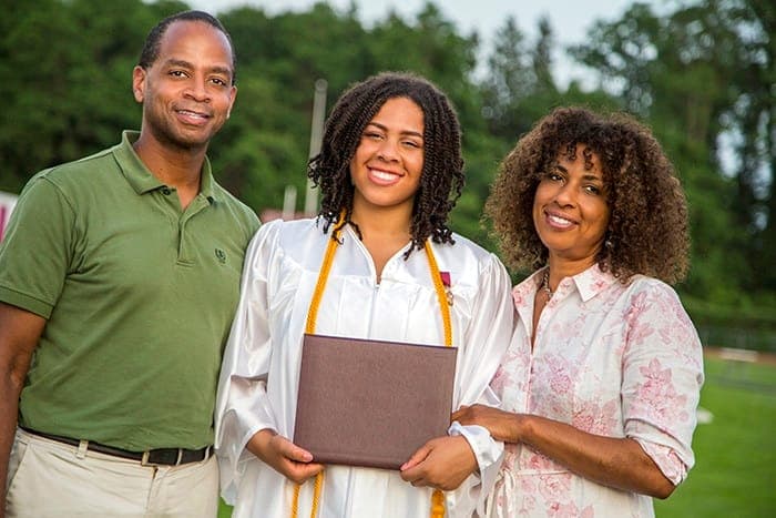 Top 5 Things Parents Should Do to Help Their Kids Get Into College